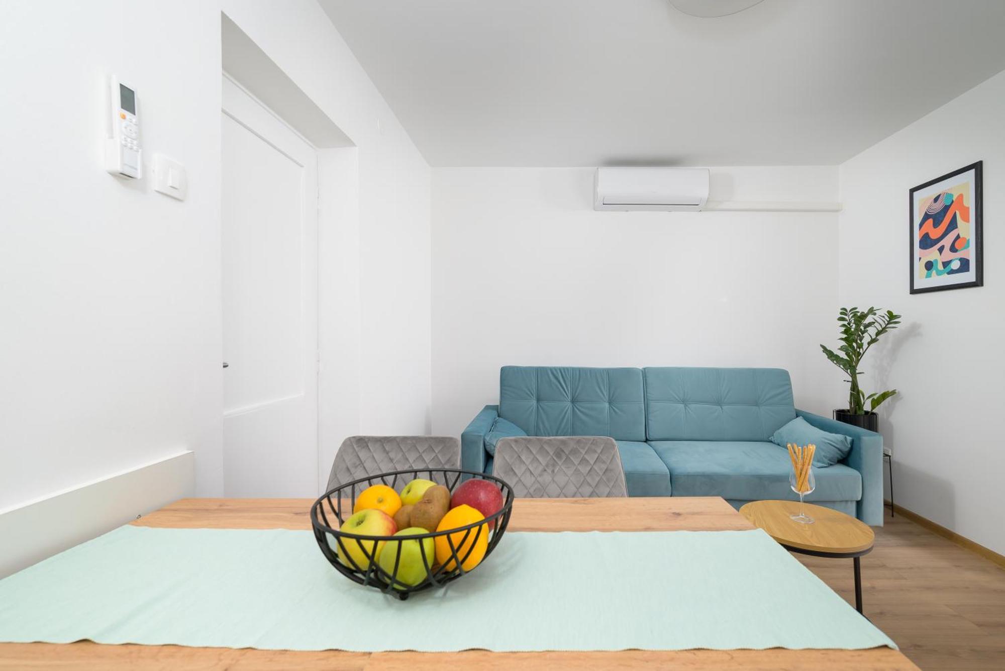 Apartment Pina โปเรช ภายนอก รูปภาพ