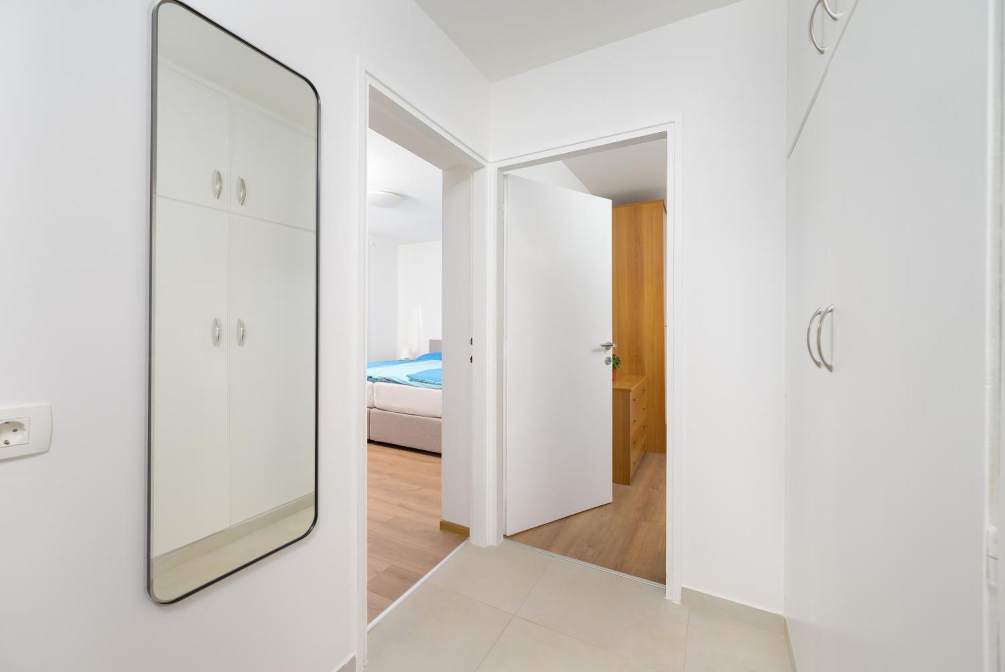 Apartment Pina โปเรช ภายนอก รูปภาพ